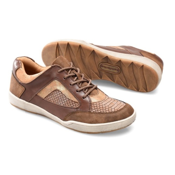 Sofft Shoes - Comfortiva by Sofft Lemont Leather running sneaker